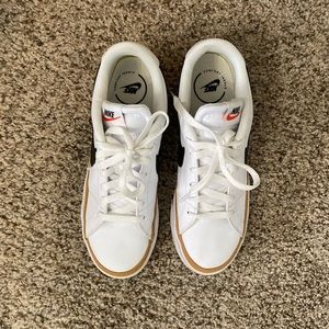*LIKE NEW* Nike Court Legacy Sneakers